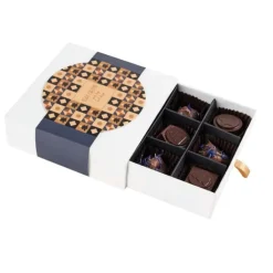 Gift Campaign Scatola di 9 cioccolatini con ripieno di caffè e prugne al cioccolato> Cioccolatini