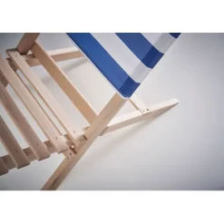 Gift Campaign Sdraio da spiaggia pieghevole in legno con schienale in poliestere></noscript> Gadget Da Mare