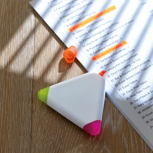 Gift Campaign Set 3 evidenziatori in formato triangolare personalizzabile Triangle> Evidenziatori
