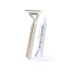 Gift Campaign Set da barba con rasoio e gel da barba da 8 g tappo a vite Shaving Kit> Accessori Da Viaggio