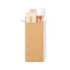 Gift Campaign Set da viaggio con spazzolino, dentifricio, sapone e pettine Essential> Accessori Da Viaggio