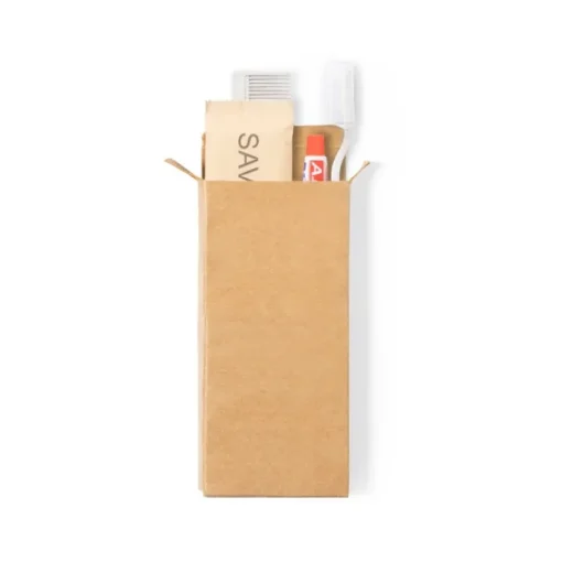 Gift Campaign Set da viaggio con spazzolino, dentifricio, sapone e pettine Essential> Accessori Da Viaggio