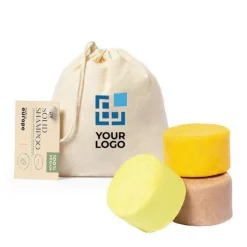 Gift Campaign Set di 3 shampoo vegani da 30 gr l'uno in sacchetto di cotone con logo></noscript> Gadget Per Parrucchieri