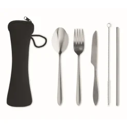Gift Campaign Set di posate con logo in acciaio inox in un sacchetto di neoprene nero> Altri Utensili Da Cucina