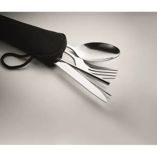 Gift Campaign Set di posate con logo in acciaio inox in un sacchetto di neoprene nero> Altri Utensili Da Cucina