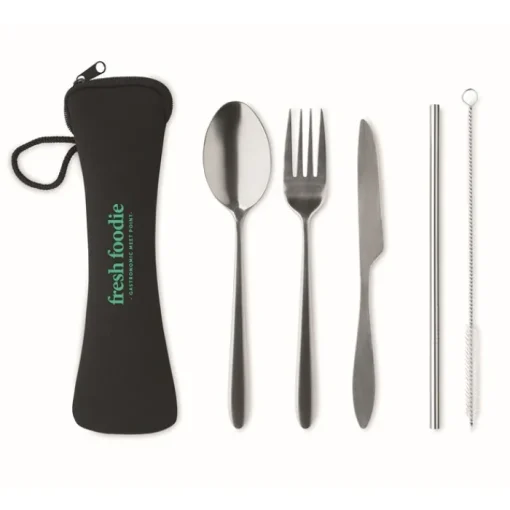 Gift Campaign Set di posate con logo in acciaio inox in un sacchetto di neoprene nero> Altri Utensili Da Cucina