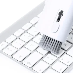 Gift Campaign Set di pulizia per dispositivi tecnologici con 6 funzioni></noscript> Altri Gadget Pubblicitari