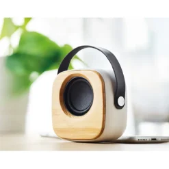 Gift Campaign Speaker bluetooth 5.0 con logo in ABS bambù e manico in PU Scandinavia></noscript> Casse Personalizzate