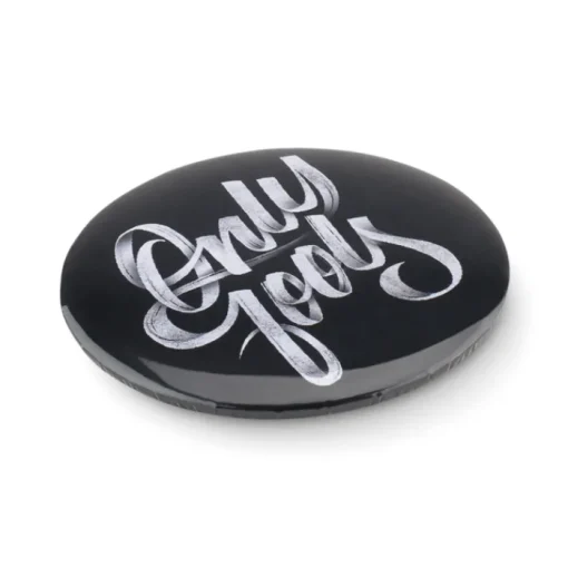 Gift Campaign Spilletta promozionale con apribottiglie e calamita Ø60mm PinCap> Spille