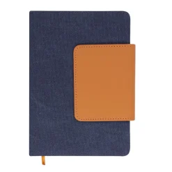 Gift Campaign Taccuino con patta in PU riciclato e portatessere A5 fogli a righe></noscript> Quaderni A5
