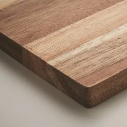 Gift Campaign Tagliere in personalizzato in acacia con affilalame su un angolo></noscript> Taglieri