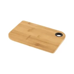 Gift Campaign Taglieri in legno personalizzati con bordi rotondi e anello Hold></noscript> Taglieri