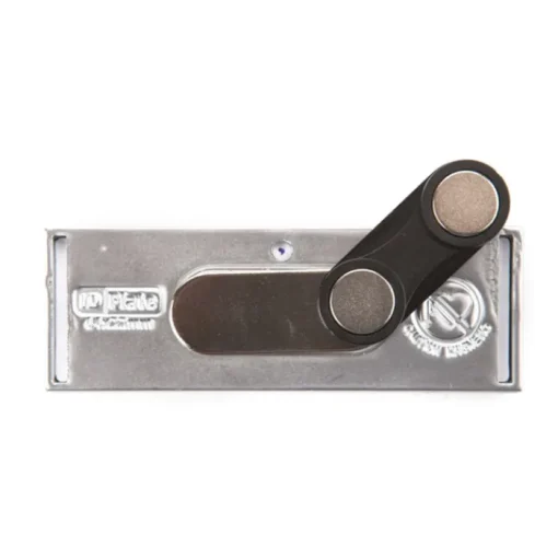 Gift Campaign Targhetta identificativa in lucido chiusura magnetica 71x24mm> Spille