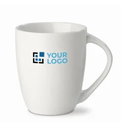 Gift Campaign Tazza bianca di ceramica con manico triangolare fatta in EU 270ml></noscript> Tazze Mug