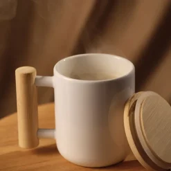 Gift Campaign Tazza di porcellana con coperchio e manico di bambù da 320 ml> Tazze Mug