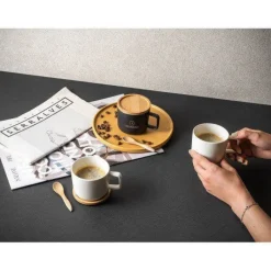 Gift Campaign Tazza promozionale in ceramica con coperchio bamboo 230ml Small Cover></noscript> Tazze Mug