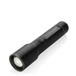 Gift Campaign Torcia in alluminio riciclato con 5 modalità di luce e portata di 800m></noscript> Torce