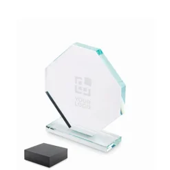 Gift Campaign Trofeo in vetro a forma di ottagono con base rettangolare coordinata></noscript> Medaglie E Trofei|Gadget Per Eventi Sportivi