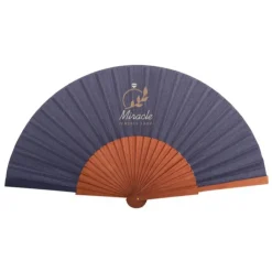 Gift Campaign Ventaglio personalizzabile in legno scuro e tessuto di poliestere 23cm></noscript> Ventagli