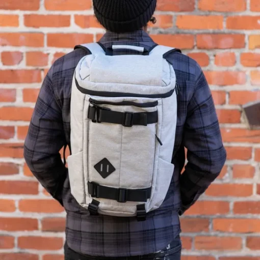 Gift Campaign Zaino da 20 litri dal design ecologico in rPET con tasche nascoste> Zaini Sportivi