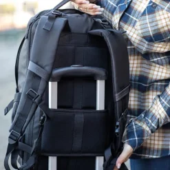 Gift Campaign Zaino in rPET con tasca inferiore riflettente e una capacità di 18L> Zaini Sportivi