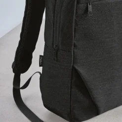Gift Campaign Zaino in rPET 300D con tasca frontale con zip e tasca laterale 15.6