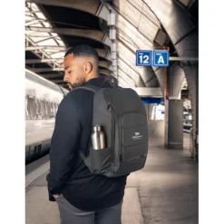 Gift Campaign Zaino in rPET 600D resistente all'acqua con tasca per pc da 16''></noscript> Zaini Porta Pc