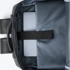 Gift Campaign Zaino in similpelle con striscia riflettente e tasca per pc da 15''></noscript> Zaini Porta Pc