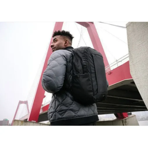 Gift Campaign Zaino porta pc con tasca frontale con cerniera per pc 15,6" Swiss Peak> Zaini Porta Pc